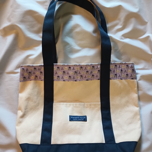 Vineyard Vines Boston 1630 Tote - Picture 2 of 6